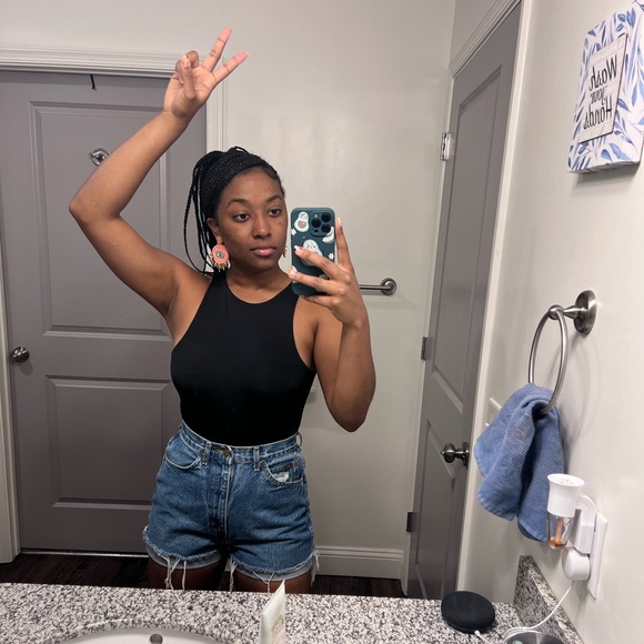 Meet the Posher Other - Meet your Posher, Mikkayla